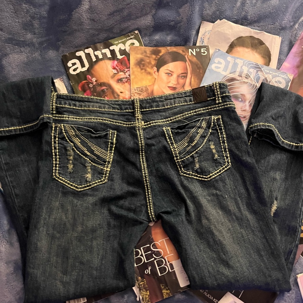 NV ripped jeans blue with yellow stitching